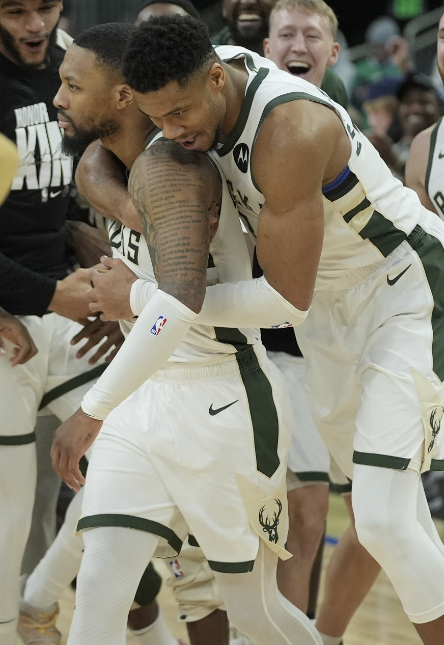 字母哥狂砍引发争议分，连续三场30+迎来新赛季高光！的简单介绍