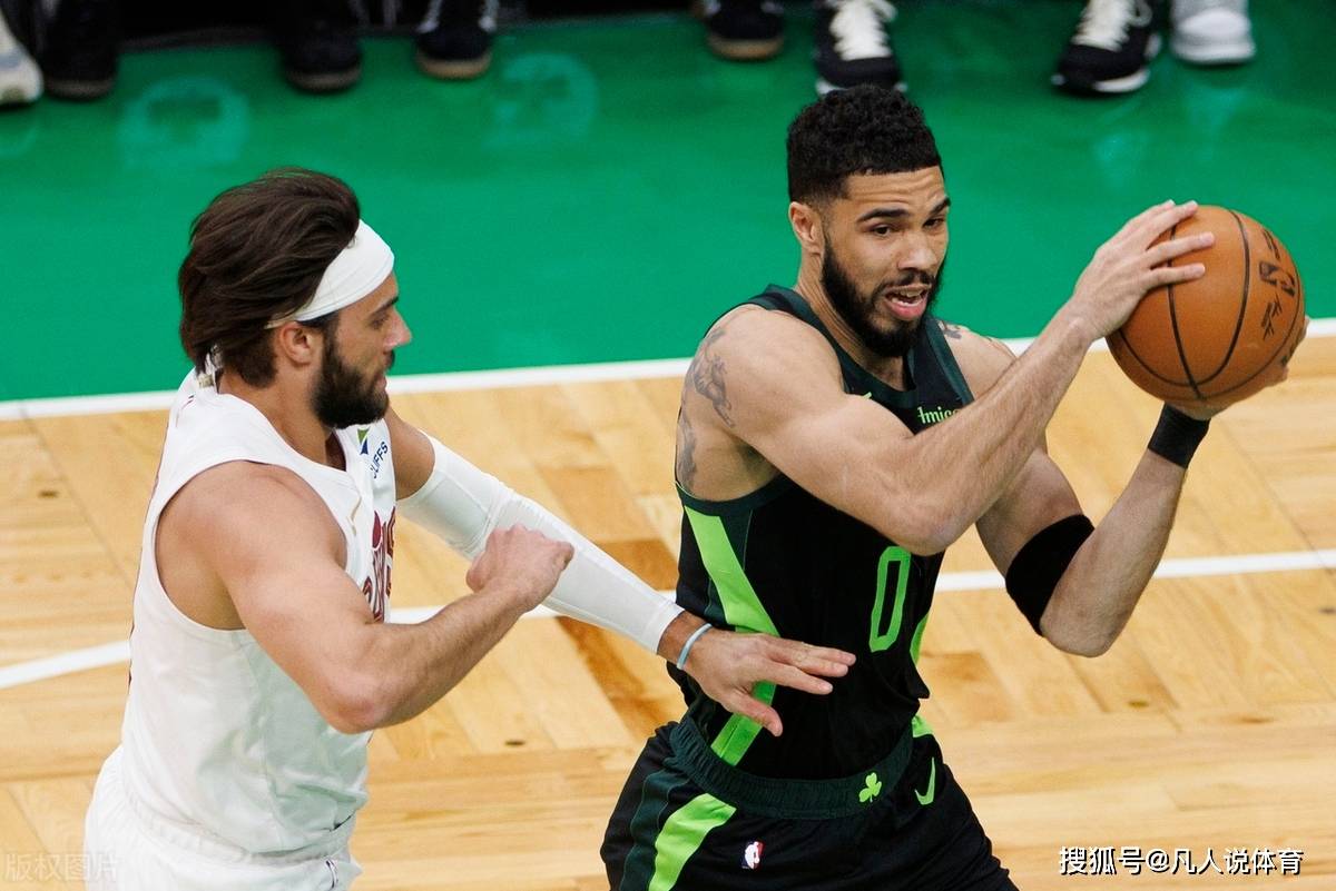 塔图姆狂砍米切尔分，关键时刻神级表现迎来新赛季高光！