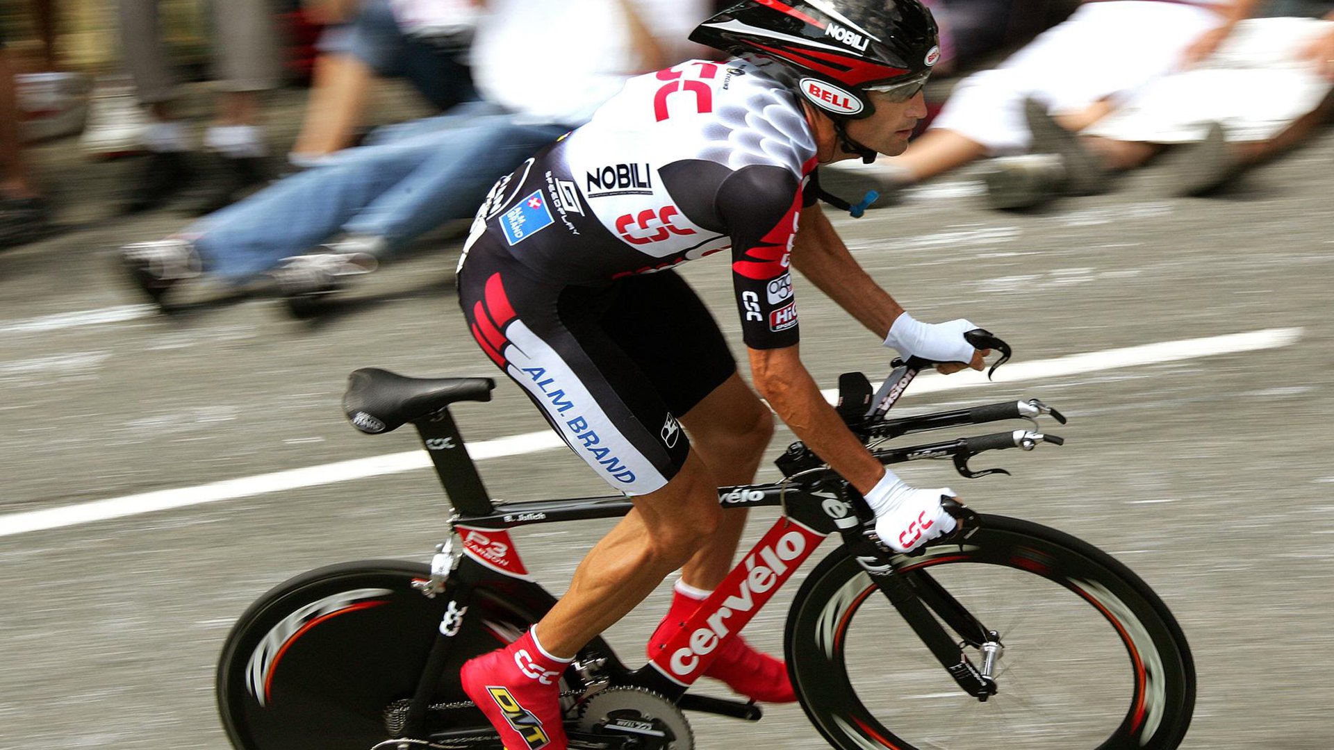 萨拉赫重返赛场，出色发挥首场状态出色，法国队观众沸腾！上演精彩一战